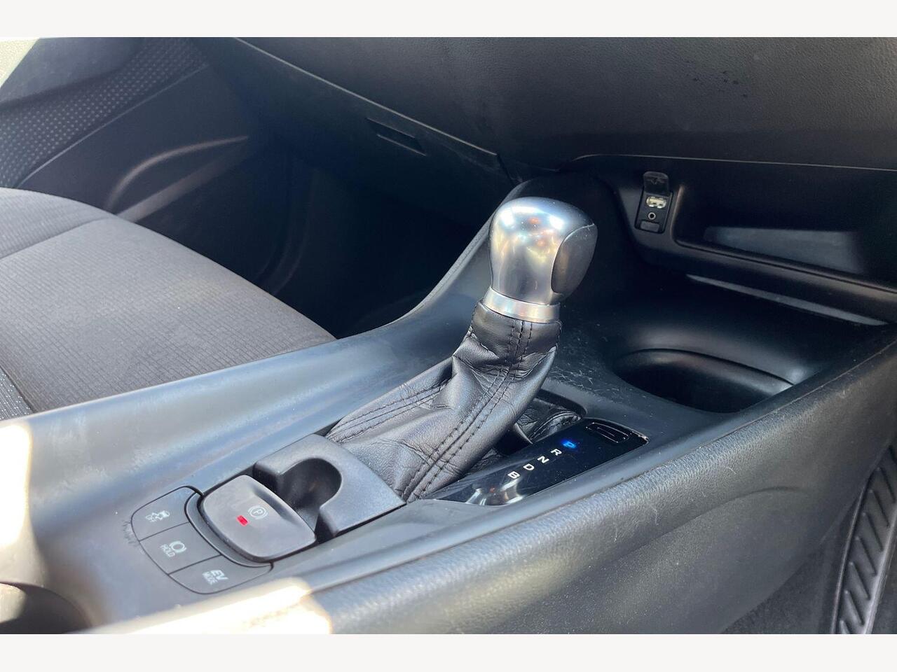 Used Toyota C-HR 2017 for sale - 78005432: Photo 9