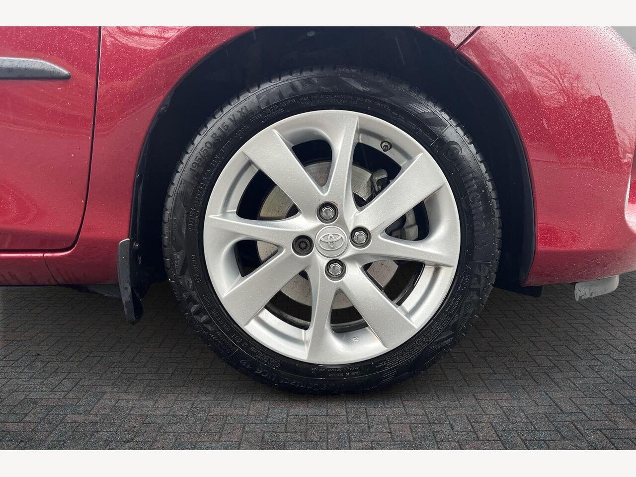 Used Toyota Yaris 2017 for sale - 77470732: Photo 6