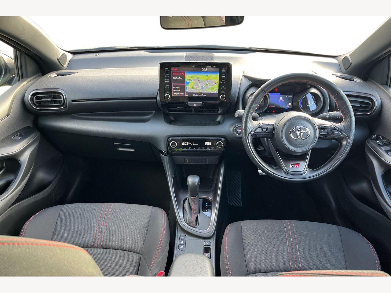 Used Toyota Yaris 2024 for sale - 76677447: Photo 7