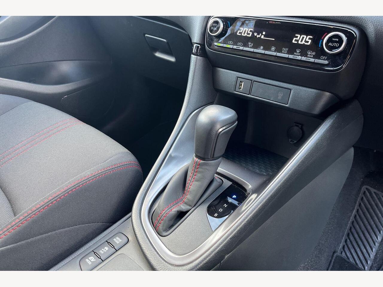 Used Toyota Yaris 2024 for sale - 76677447: Photo 9