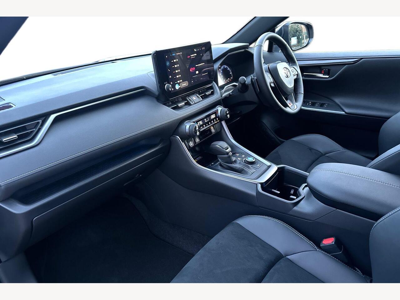 Used Toyota RAV4 2025 for sale - 77725569: Photo 2