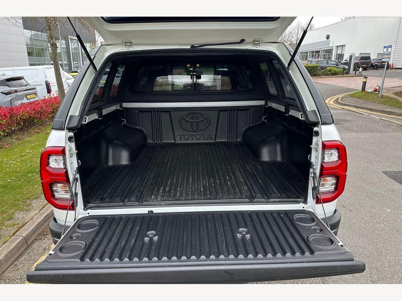 Used Toyota Hilux 2025 for sale - 78158998: Photo 10