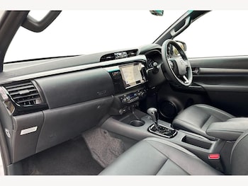 Used Toyota Hilux 2025 for sale - 78158998: Photo