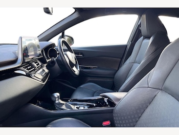 Used Toyota C-HR 2019 for sale - 78423618: Photo