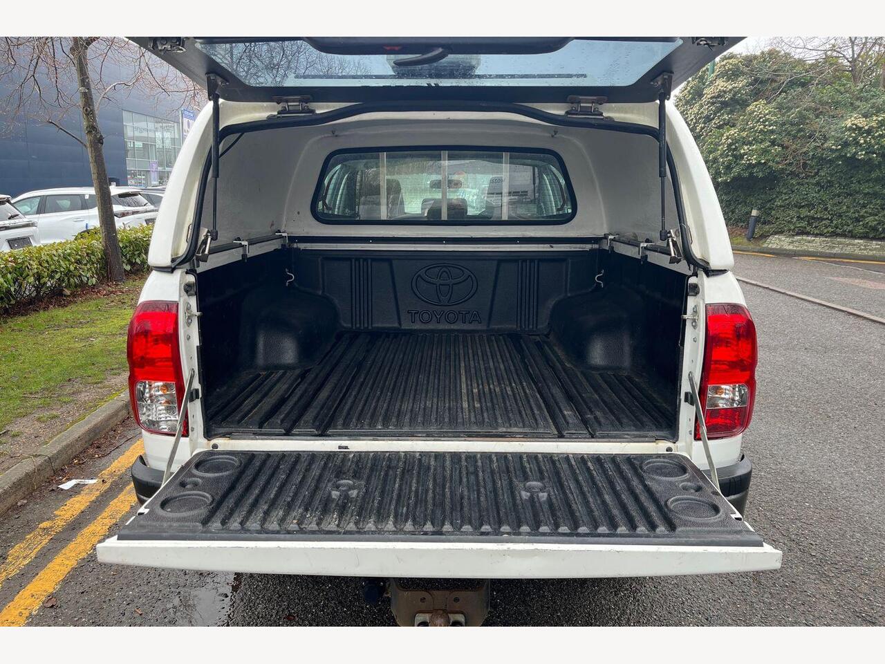 Used Toyota Hilux 2019 for sale - 77552206: Photo 10