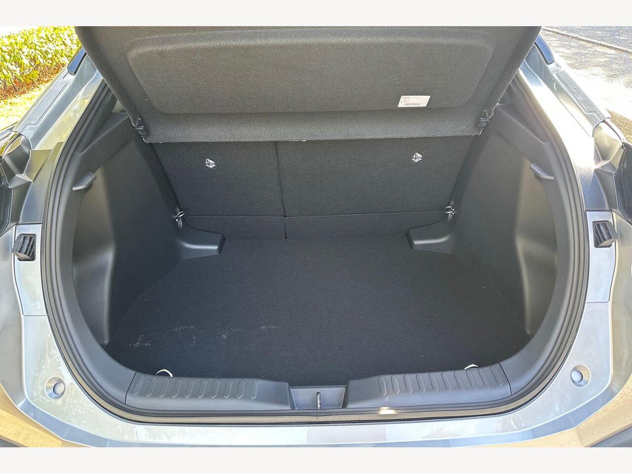 Used Toyota C-HR 2025 for sale - 76678200: Photo 10