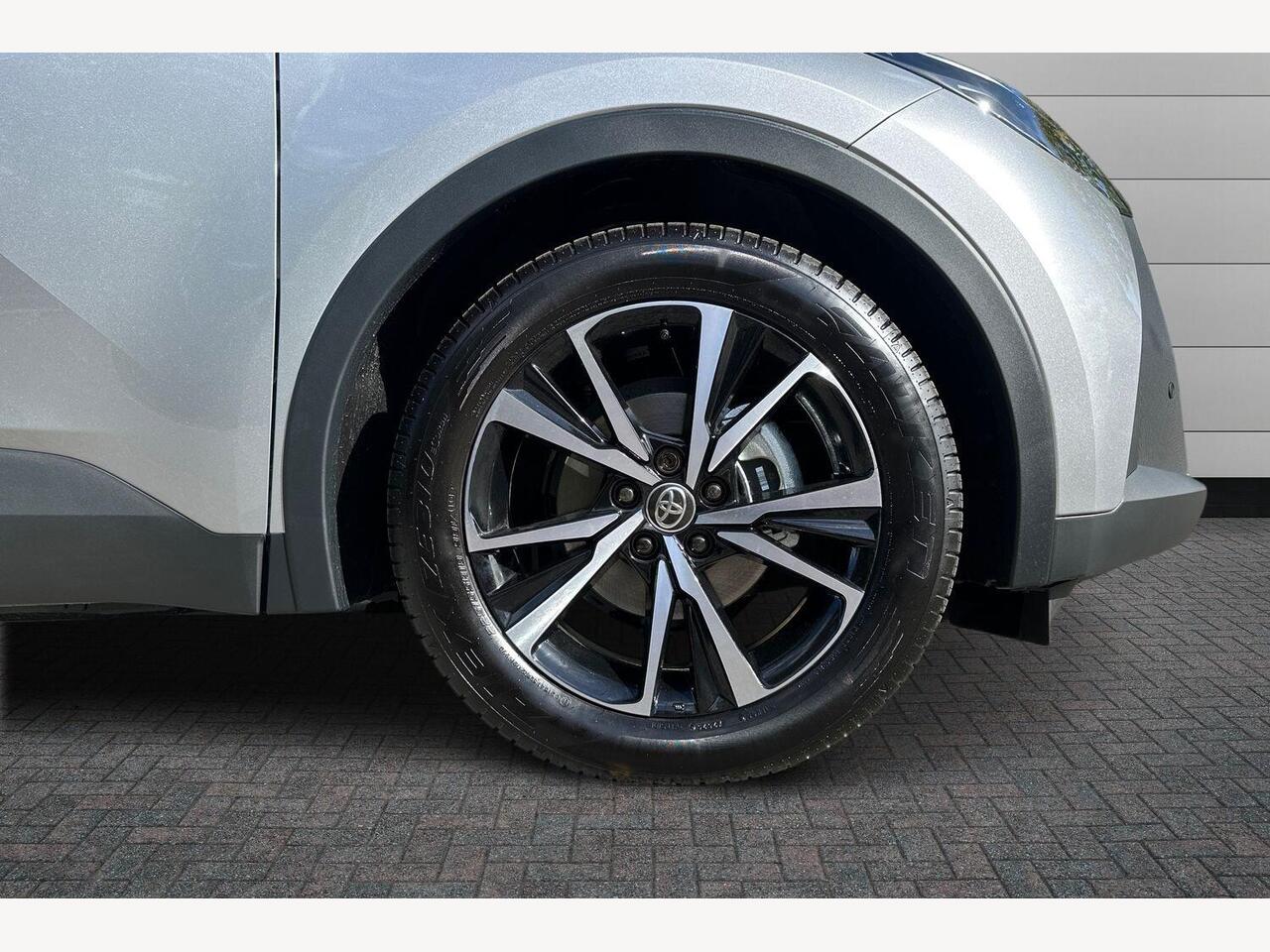 Used Toyota C-HR 2025 for sale - 76678200: Photo 6