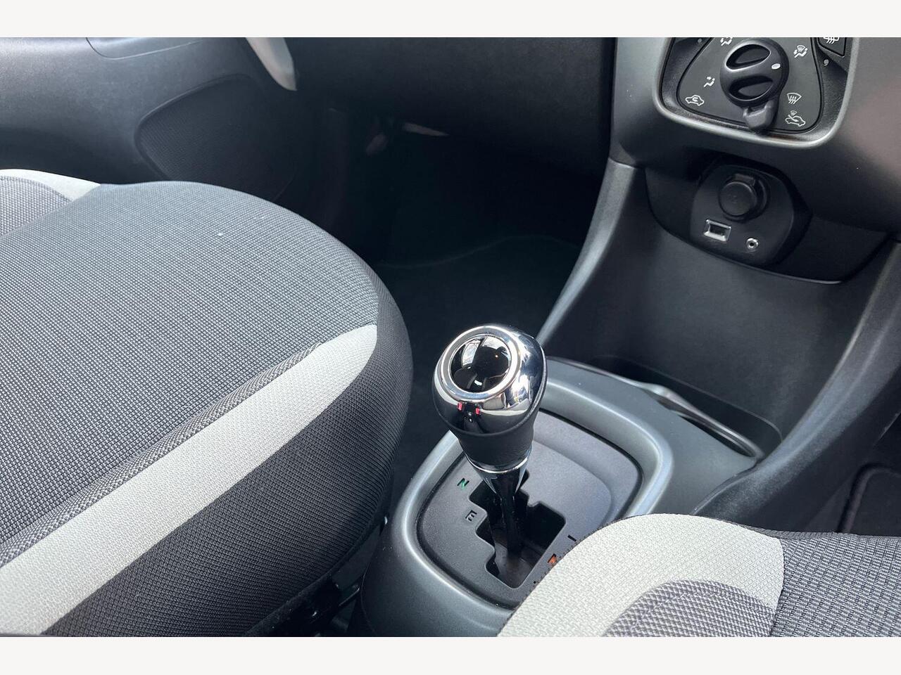 Used Toyota AYGO 2021 for sale - 77110235: Photo 10