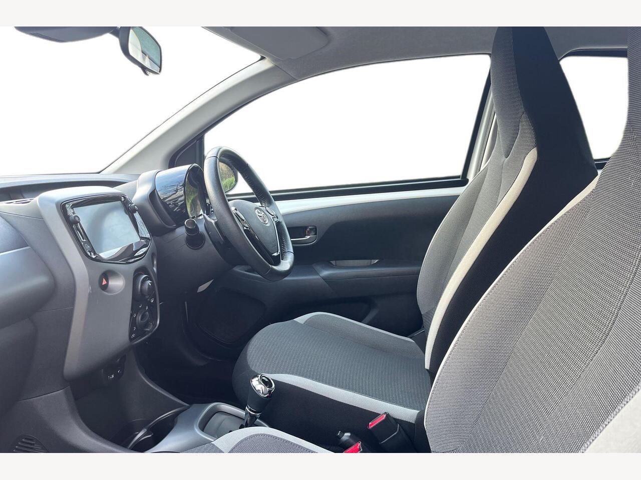 Used Toyota AYGO 2021 for sale - 77110235: Photo 2