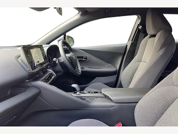 Used Toyota C-HR 2025 for sale - 76552012: Photo