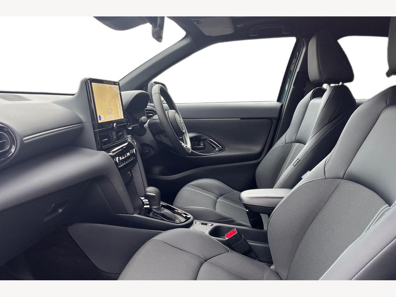 Used Toyota Yaris Cross 2025 for sale - 76954175: Photo 2