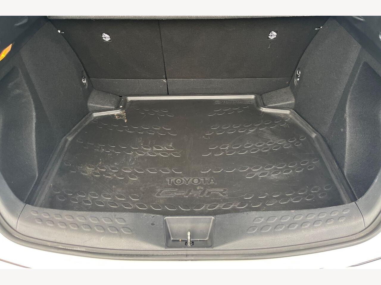 Used Toyota C-HR 2023 for sale - 76676606: Photo 10