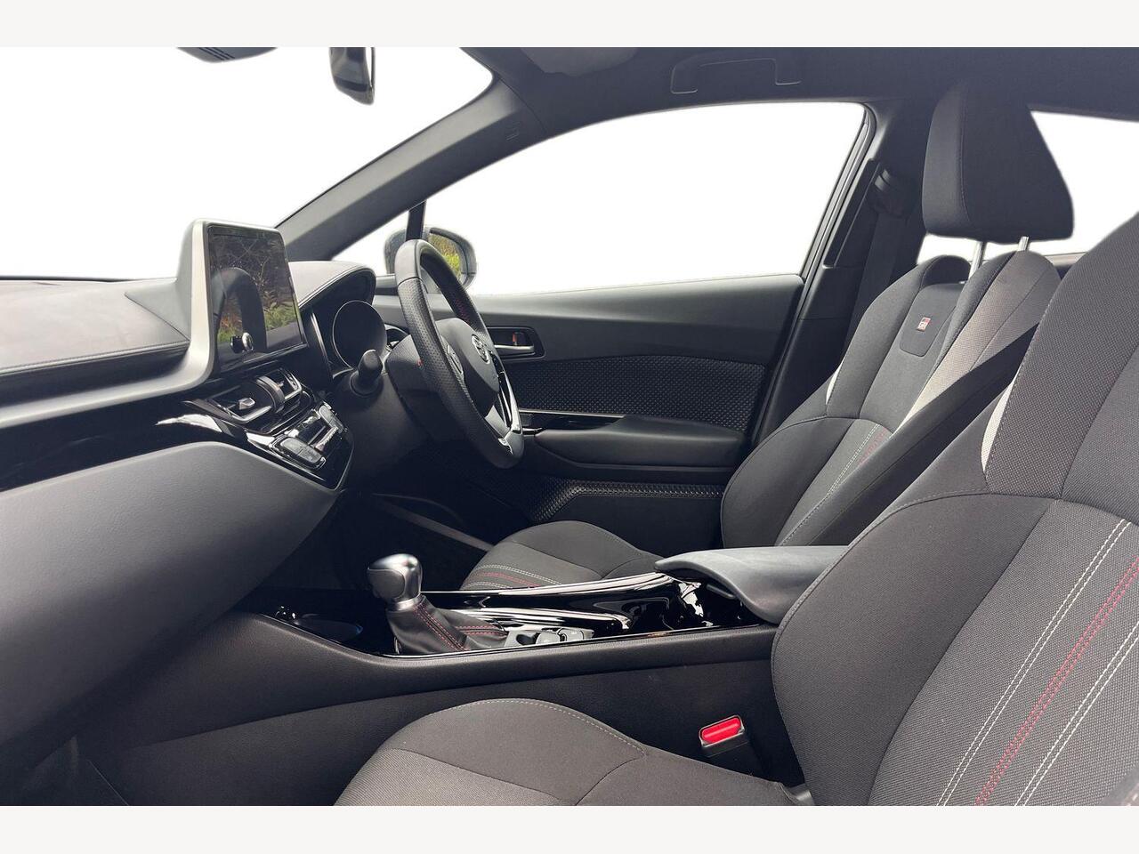 Used Toyota C-HR 2023 for sale - 76676606: Photo 2