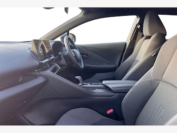 Used Toyota C-HR 2025 for sale - 77009941: Photo