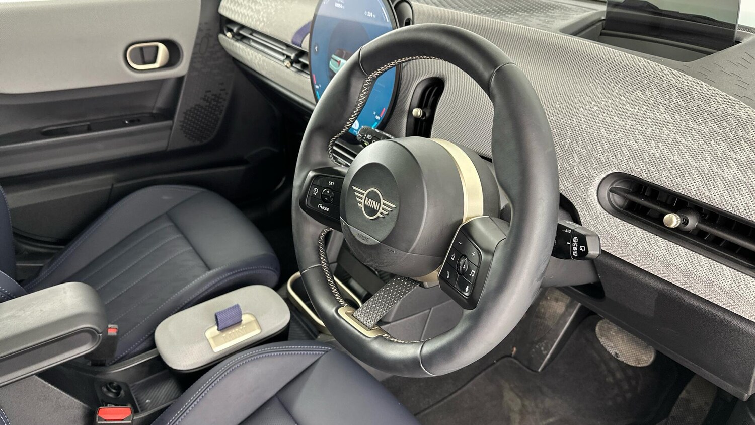 Used MINI Cooper 2024 for sale - 77497108: Photo 6