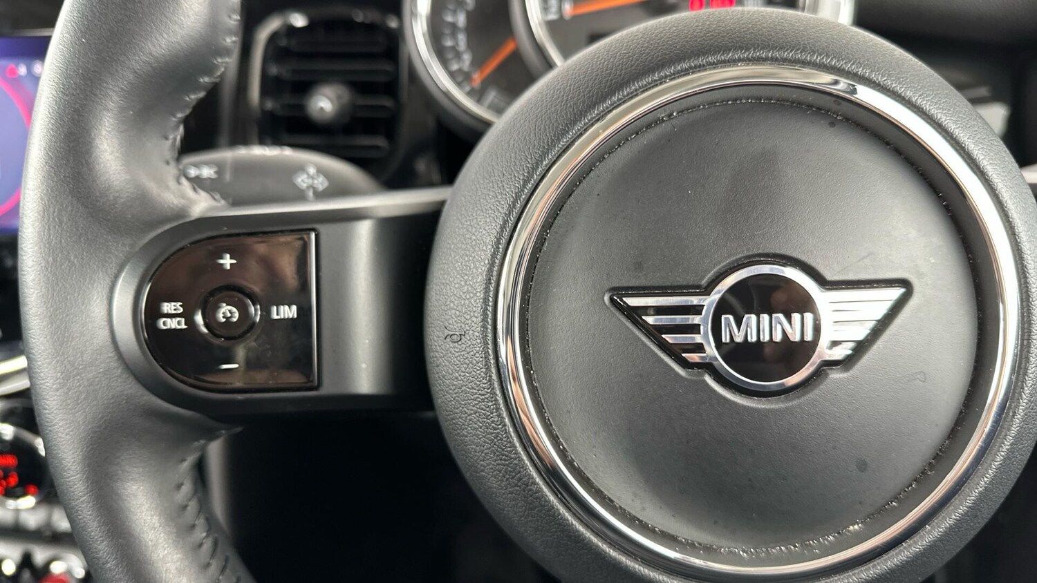 Used MINI Hatch 2022 for sale - 76975781: Photo 17