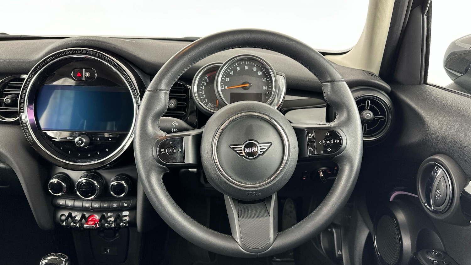 Used MINI Hatch 2022 for sale - 76975781: Photo 5