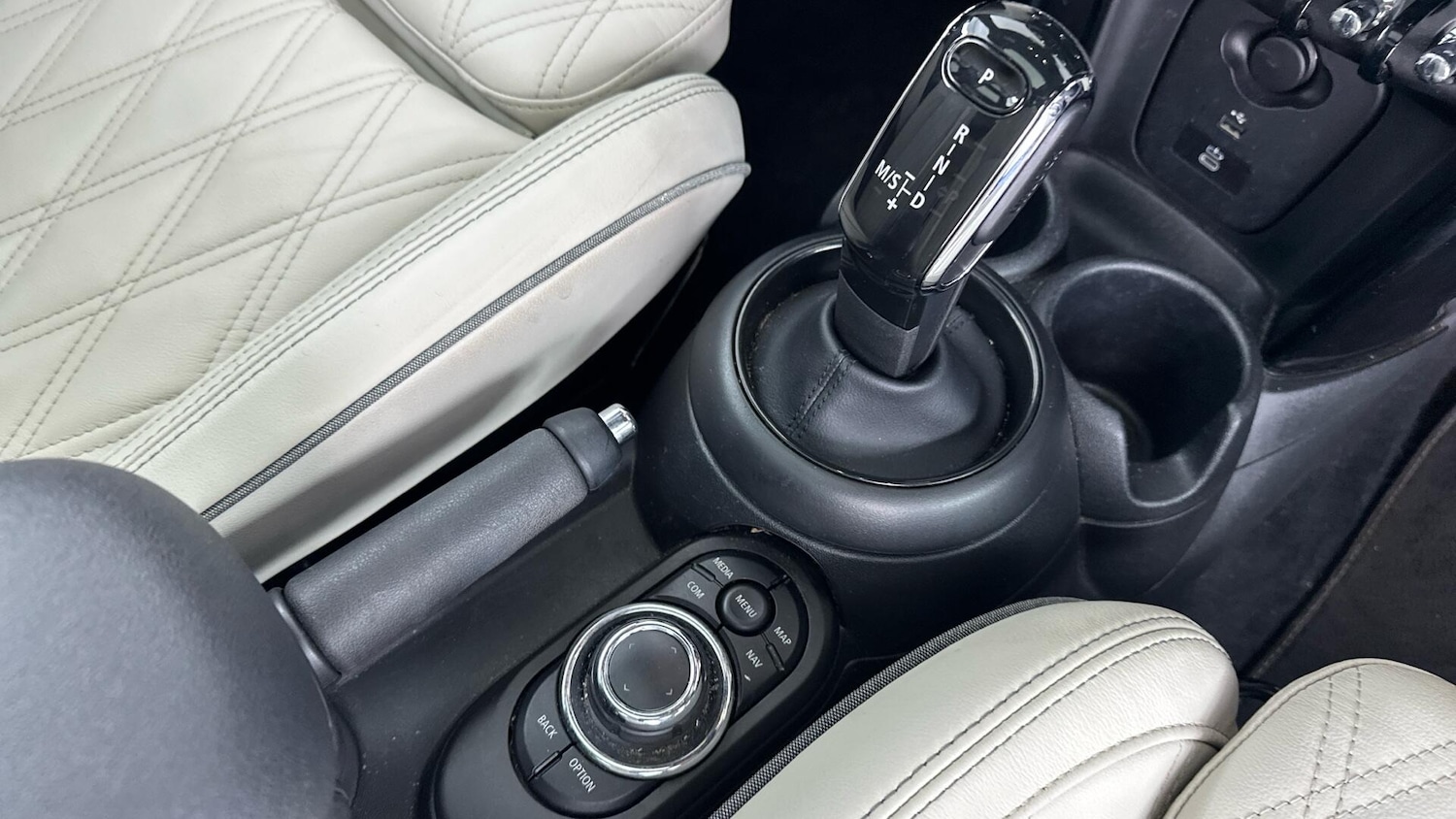 Used MINI Hatch 2022 for sale - 76760329: Photo 10