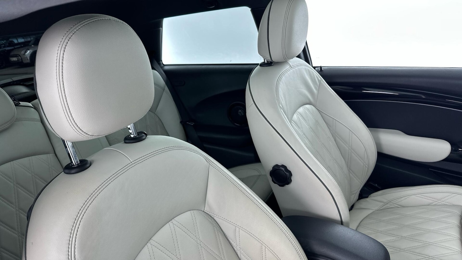 Used MINI Hatch 2022 for sale - 76760329: Photo 28