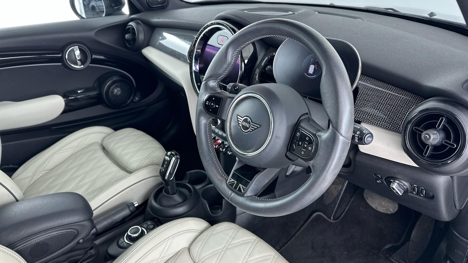 Used MINI Hatch 2022 for sale - 76760329: Photo 6