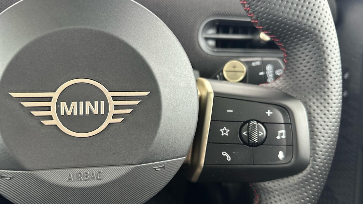 Used MINI Cooper 2025 for sale - 77144238: Photo 18