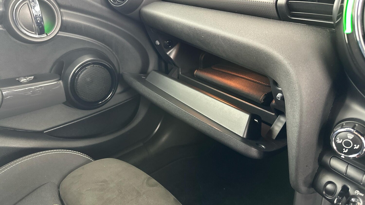 Used MINI Hatch 2020 for sale - 76965128: Photo 24