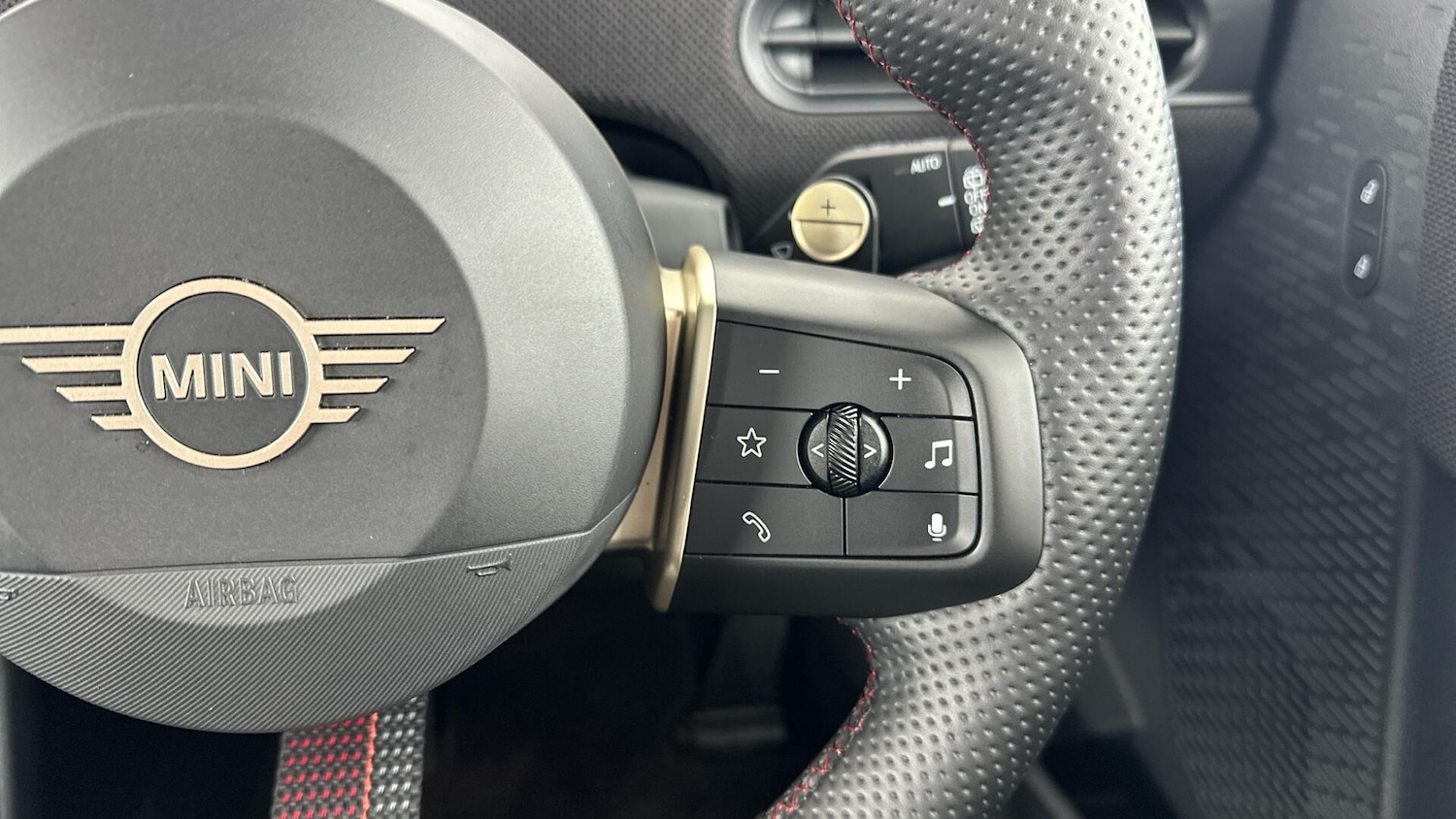 Used MINI Hatch 2025 for sale - 76965575: Photo 18