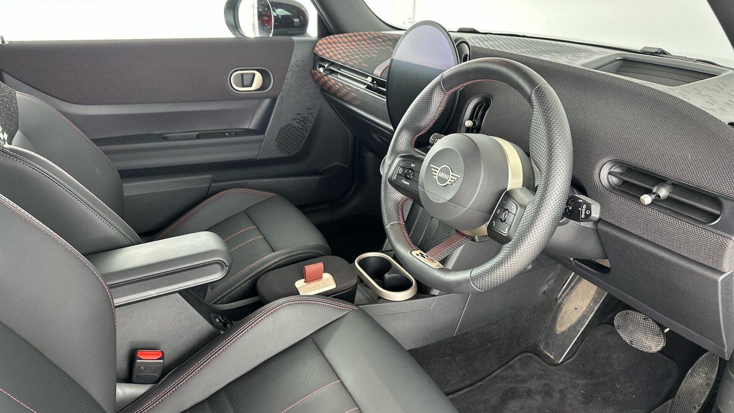 Used MINI Hatch 2025 for sale - 76965575: Photo 6