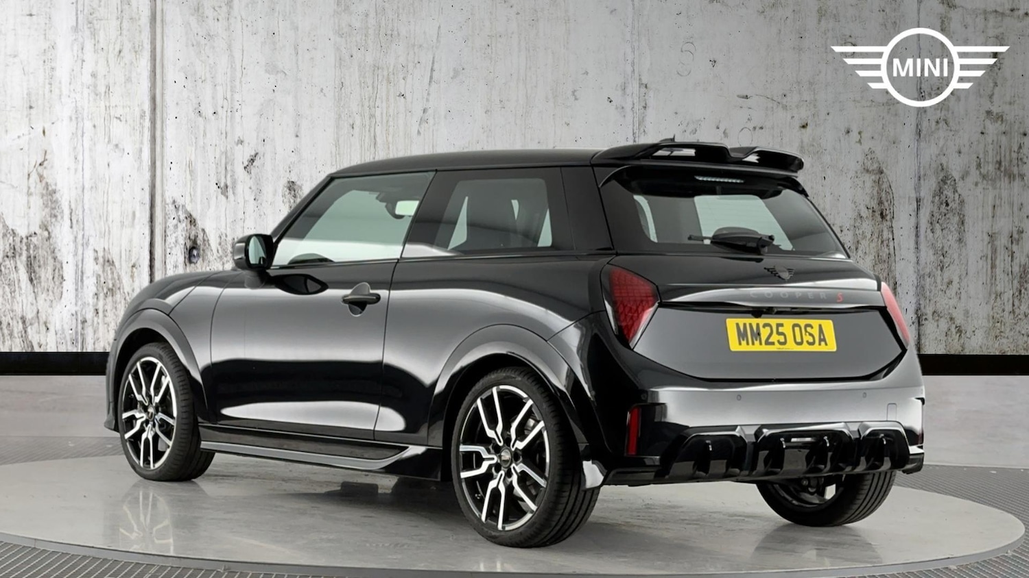 Used MINI Cooper 2025 for sale - 76760493: Photo 2