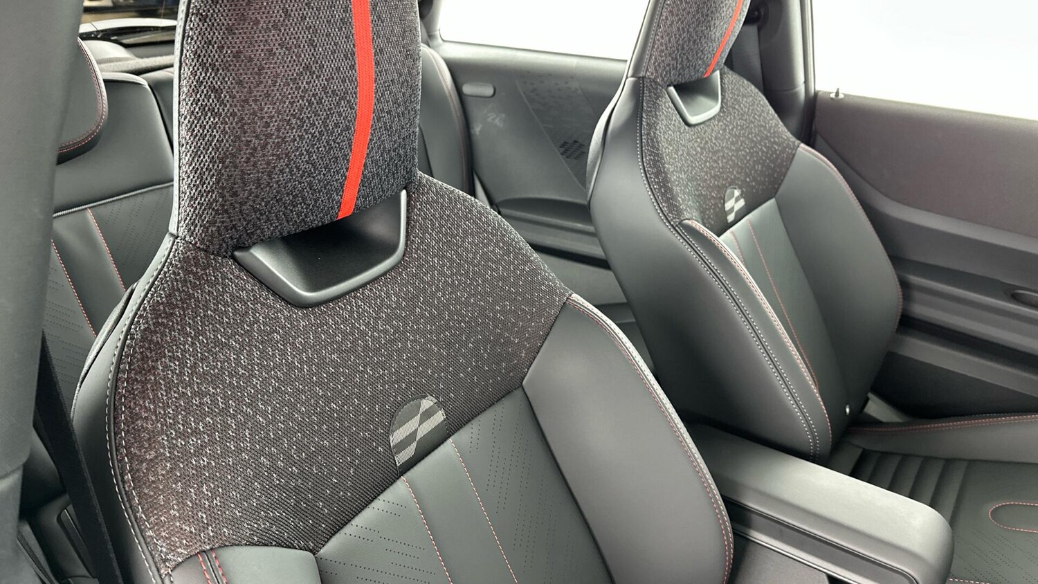 Used MINI Cooper 2025 for sale - 76760493: Photo 29