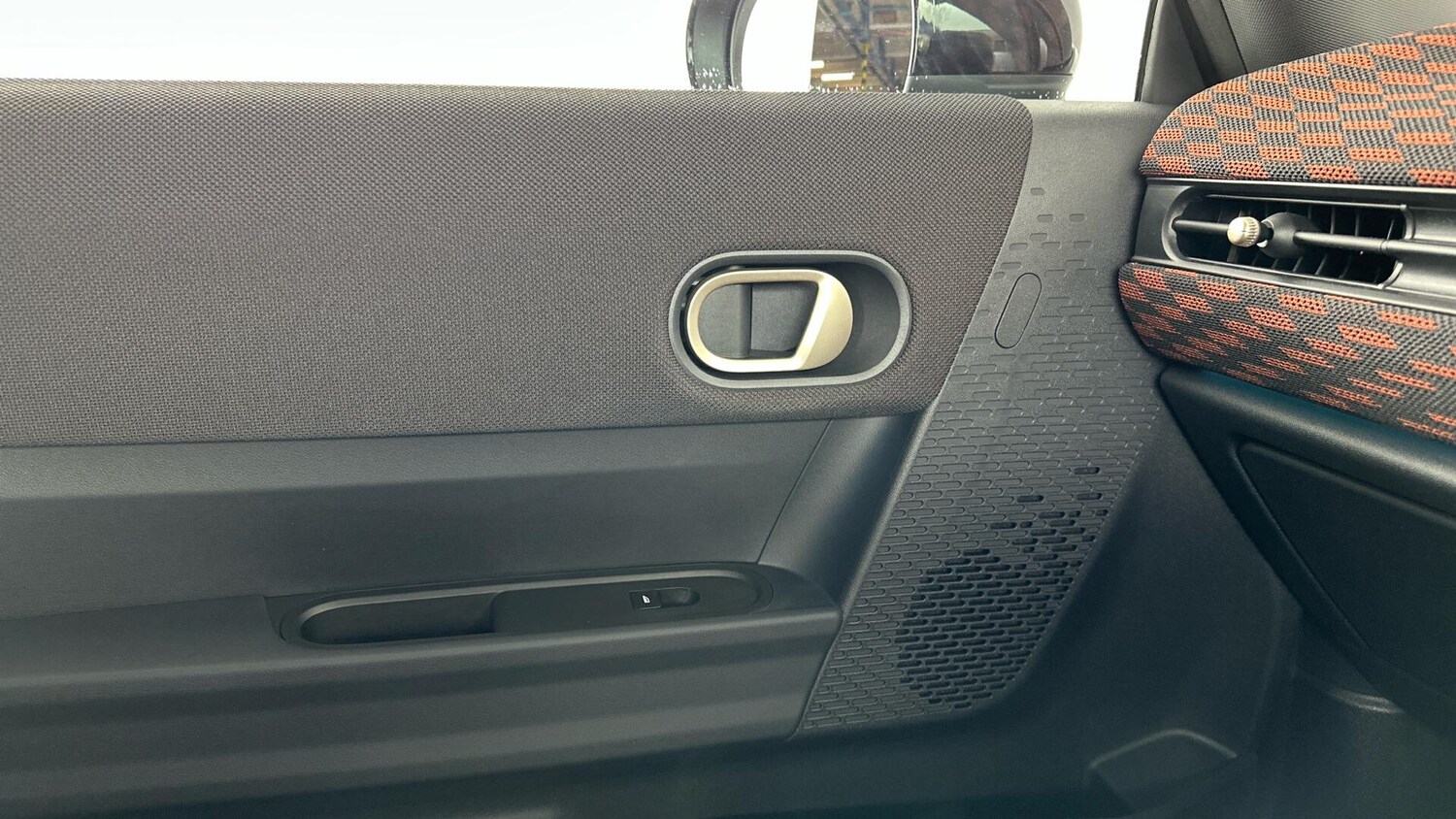 Used MINI Cooper 2025 for sale - 76760493: Photo 40