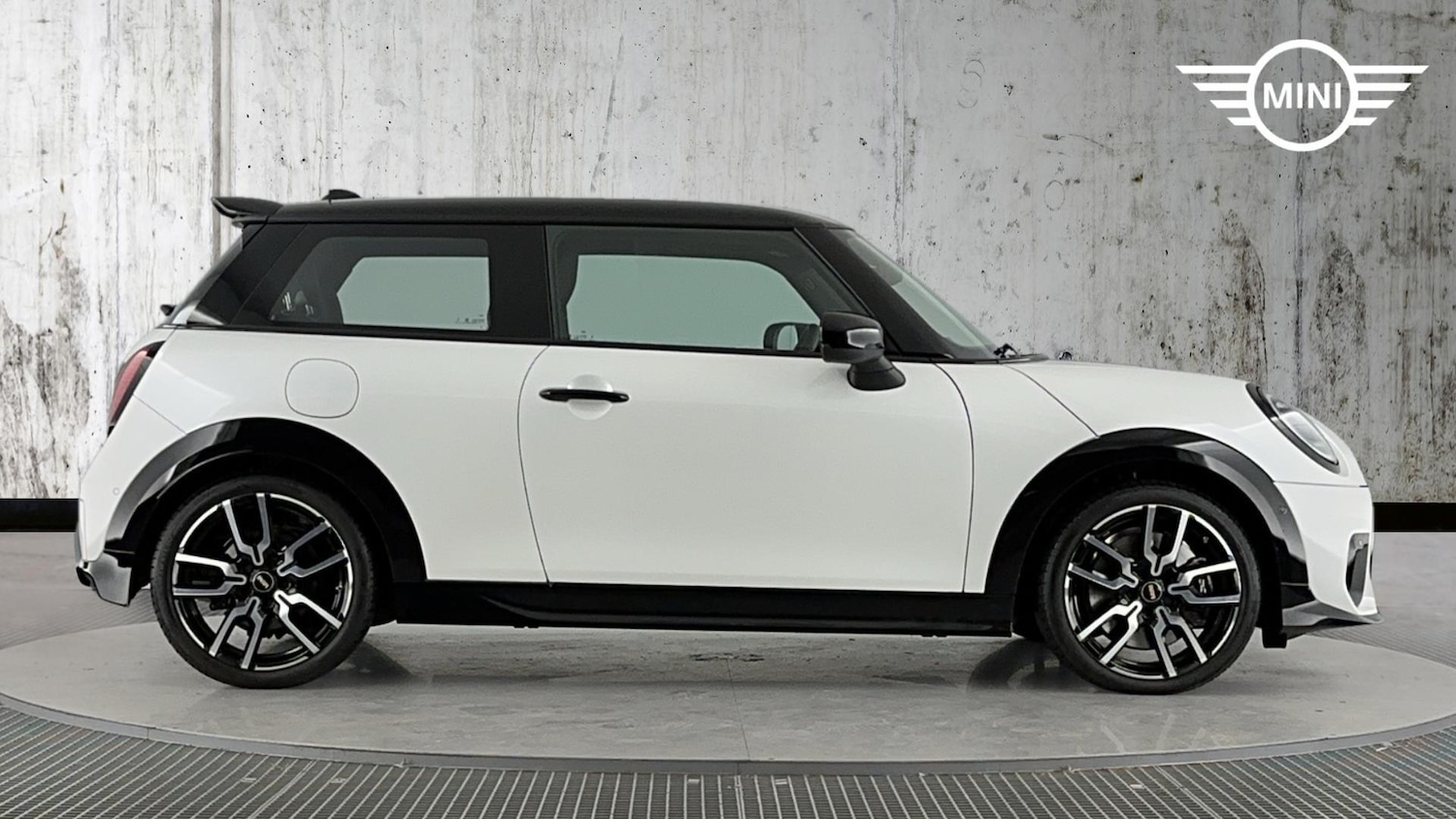 Used MINI Cooper 2025 for sale - 76760353: Photo 3