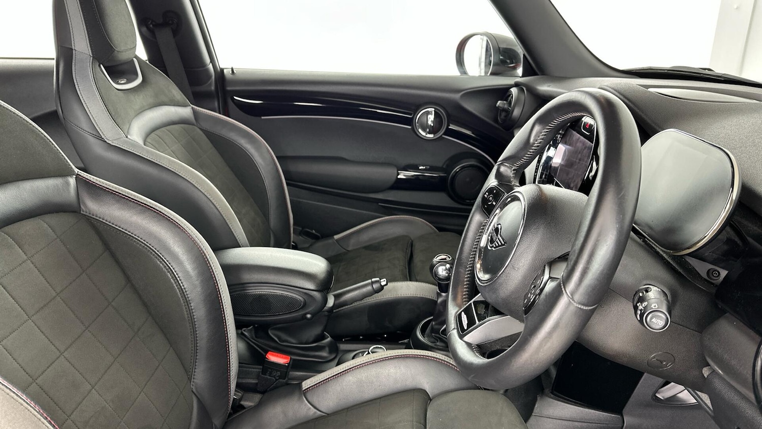 Used MINI Hatch 2022 for sale - 77411149: Photo 11