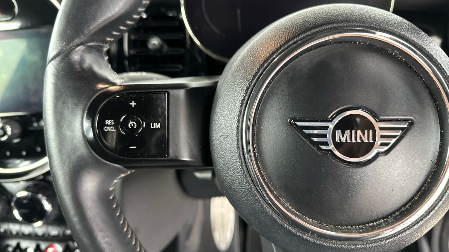 Used MINI Hatch 2022 for sale - 77411149: Photo 17