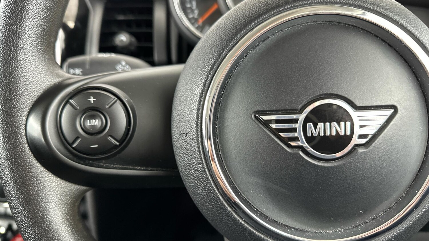 Used MINI Hatch 2019 for sale - 76760246: Photo 17