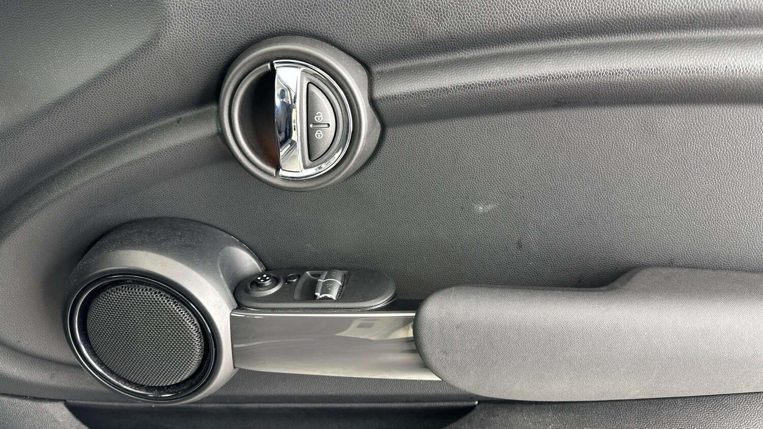 Used MINI Hatch 2019 for sale - 76760246: Photo 20