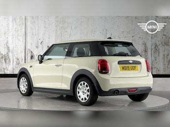 Used MINI Hatch 2019 for sale - 76760246: Photo