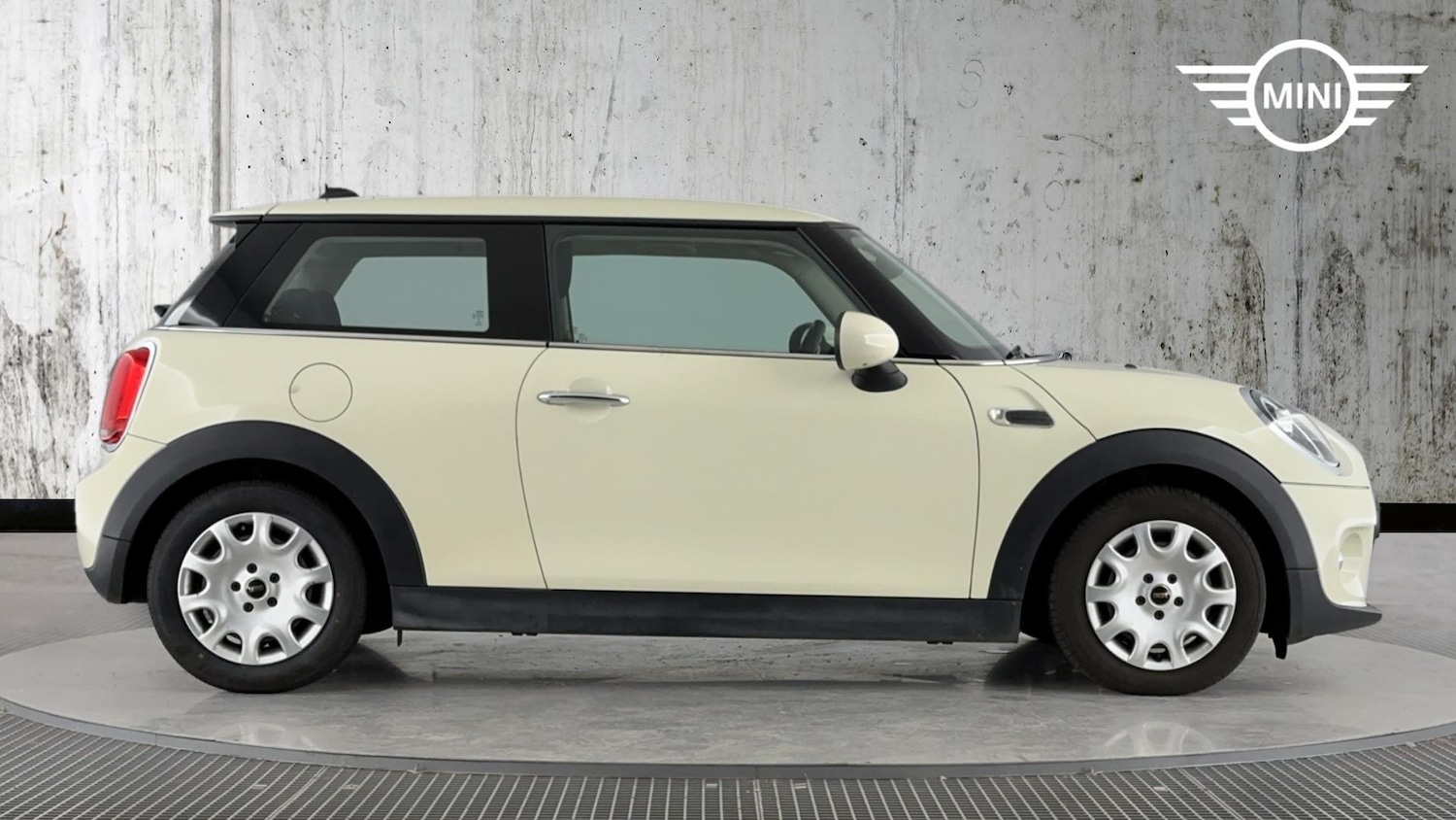 Used MINI Hatch 2019 for sale - 76760246: Photo 3