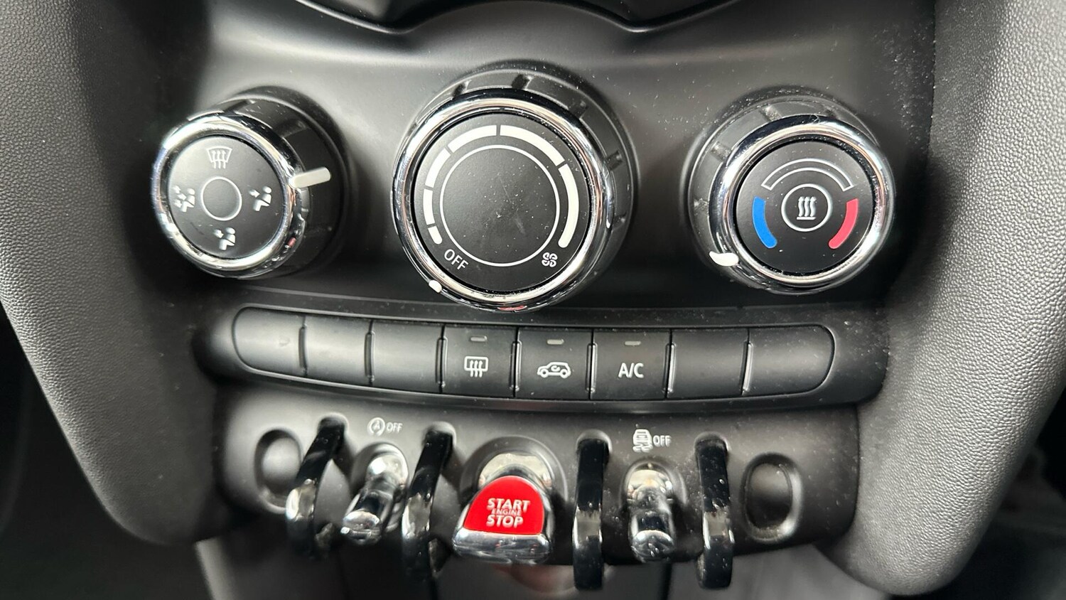 Used MINI Hatch 2019 for sale - 76760246: Photo 30