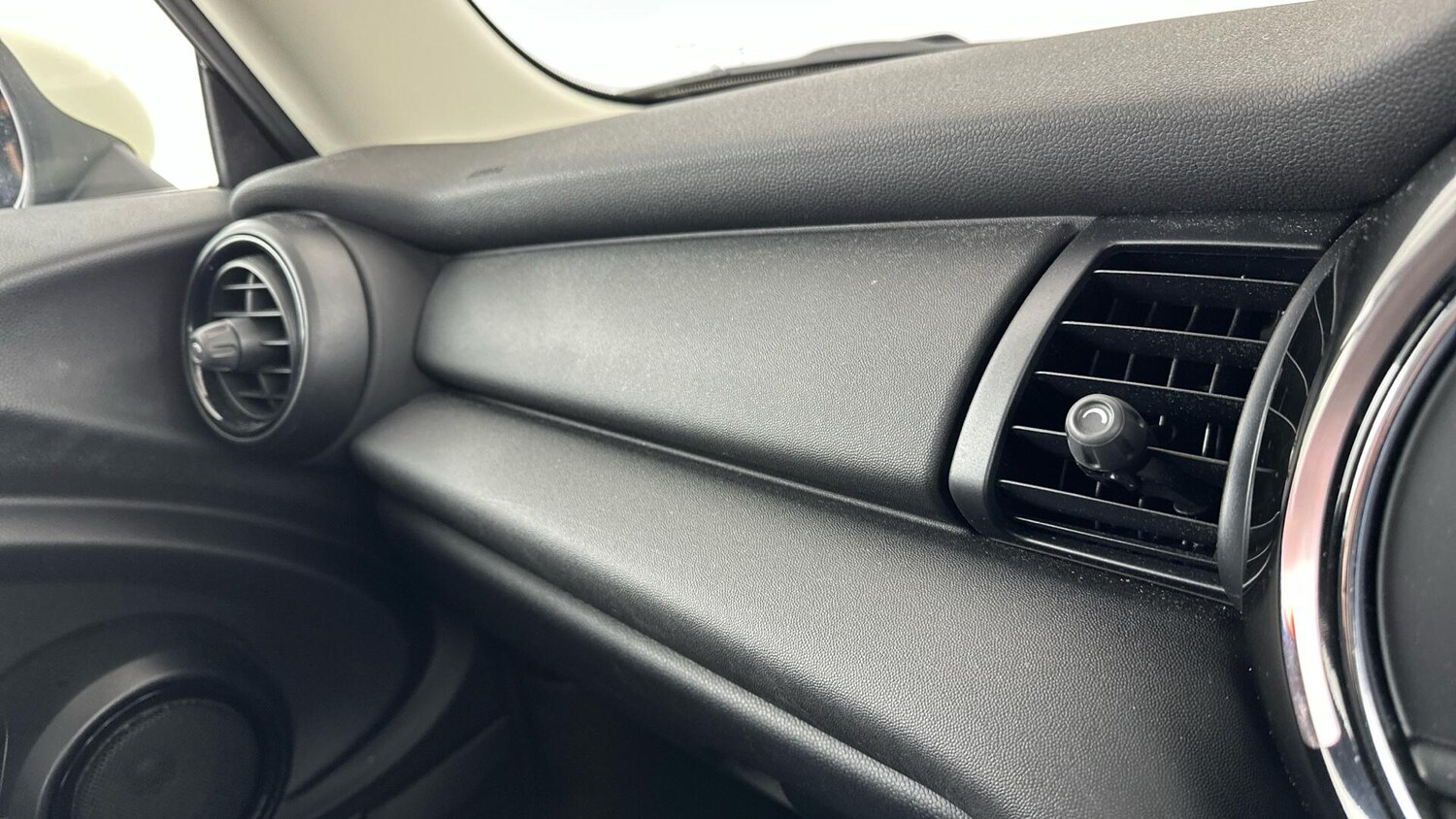 Used MINI Hatch 2019 for sale - 76760246: Photo 32