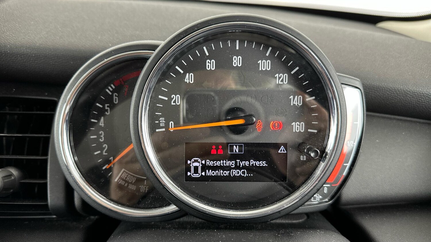 Used MINI Hatch 2019 for sale - 76760246: Photo 9