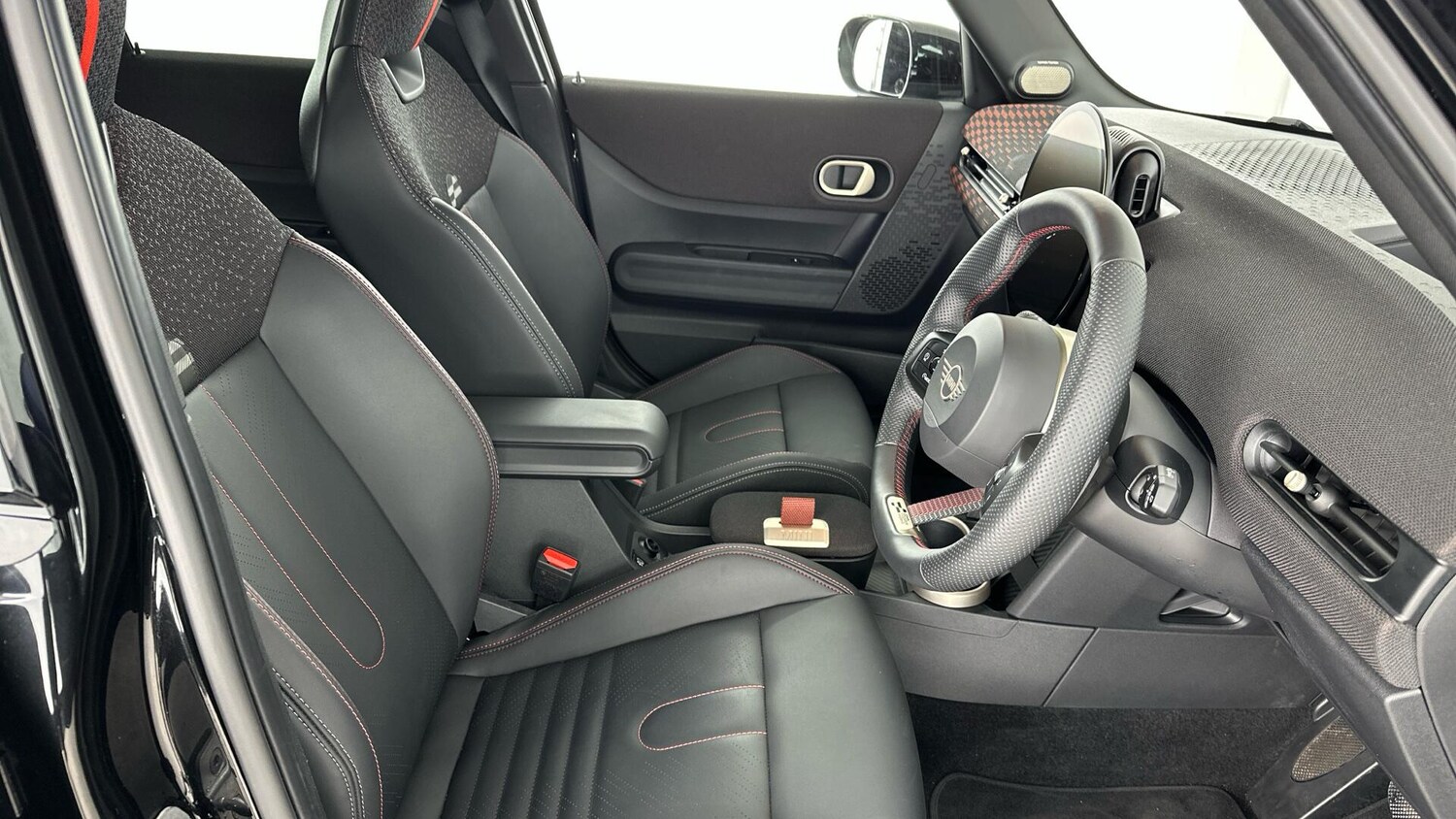 Used MINI Hatch 2025 for sale - 76952531: Photo 11