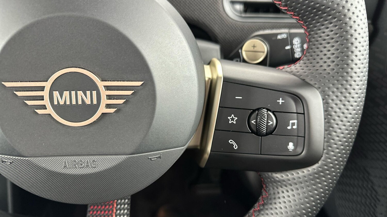 Used MINI Hatch 2025 for sale - 76952531: Photo 18