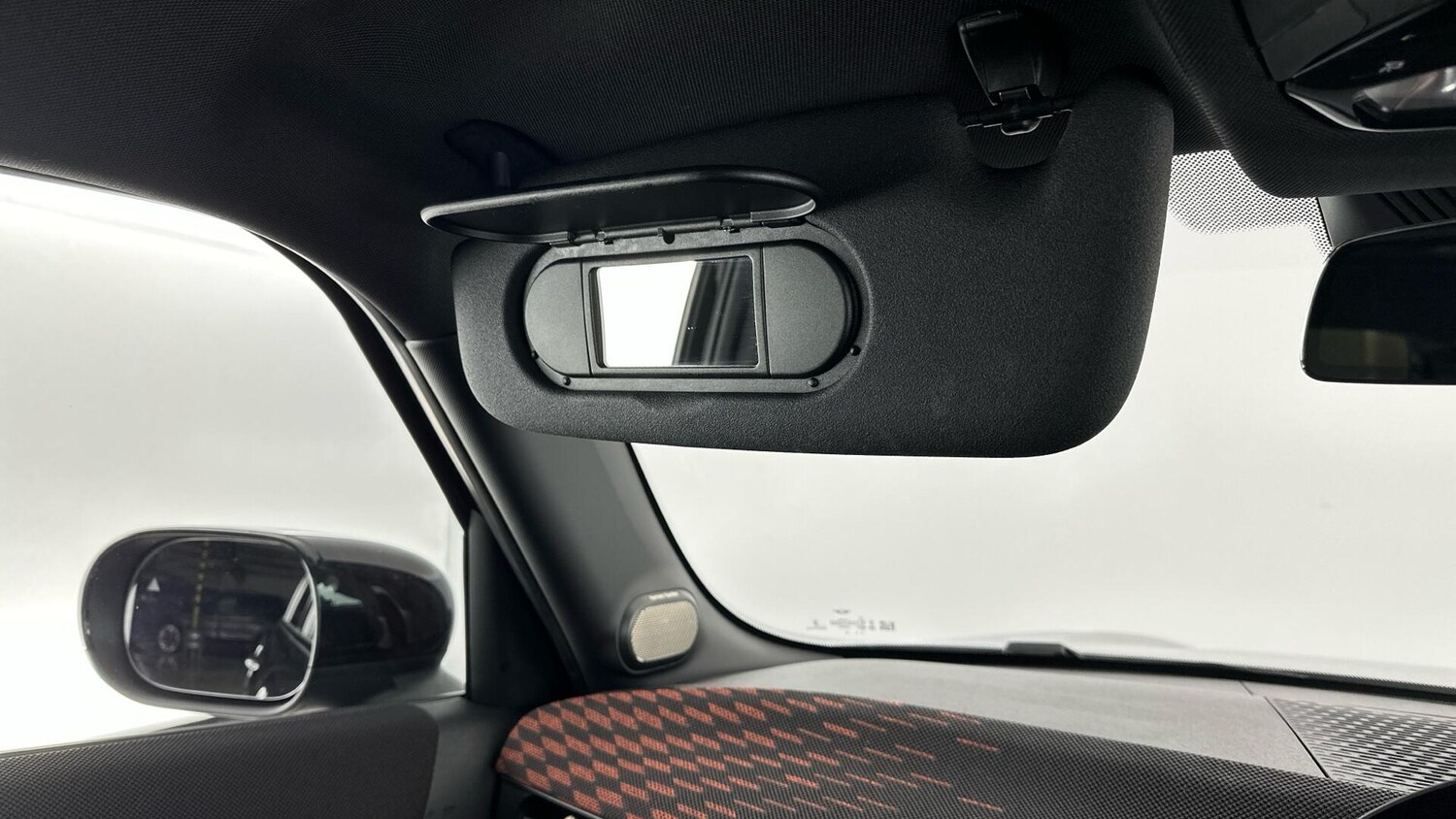 Used MINI Hatch 2025 for sale - 76952531: Photo 25