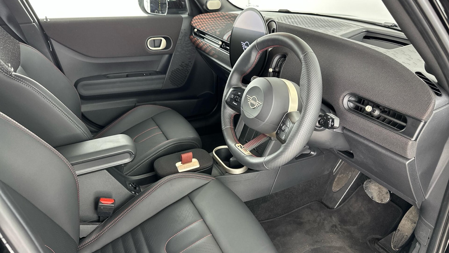 Used MINI Hatch 2025 for sale - 76952531: Photo 6