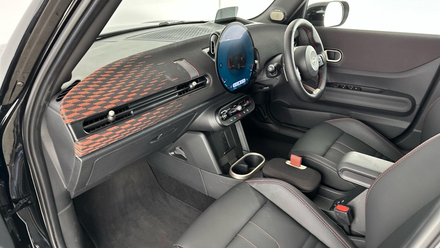 Used MINI Hatch 2025 for sale - 76952531: Photo 7