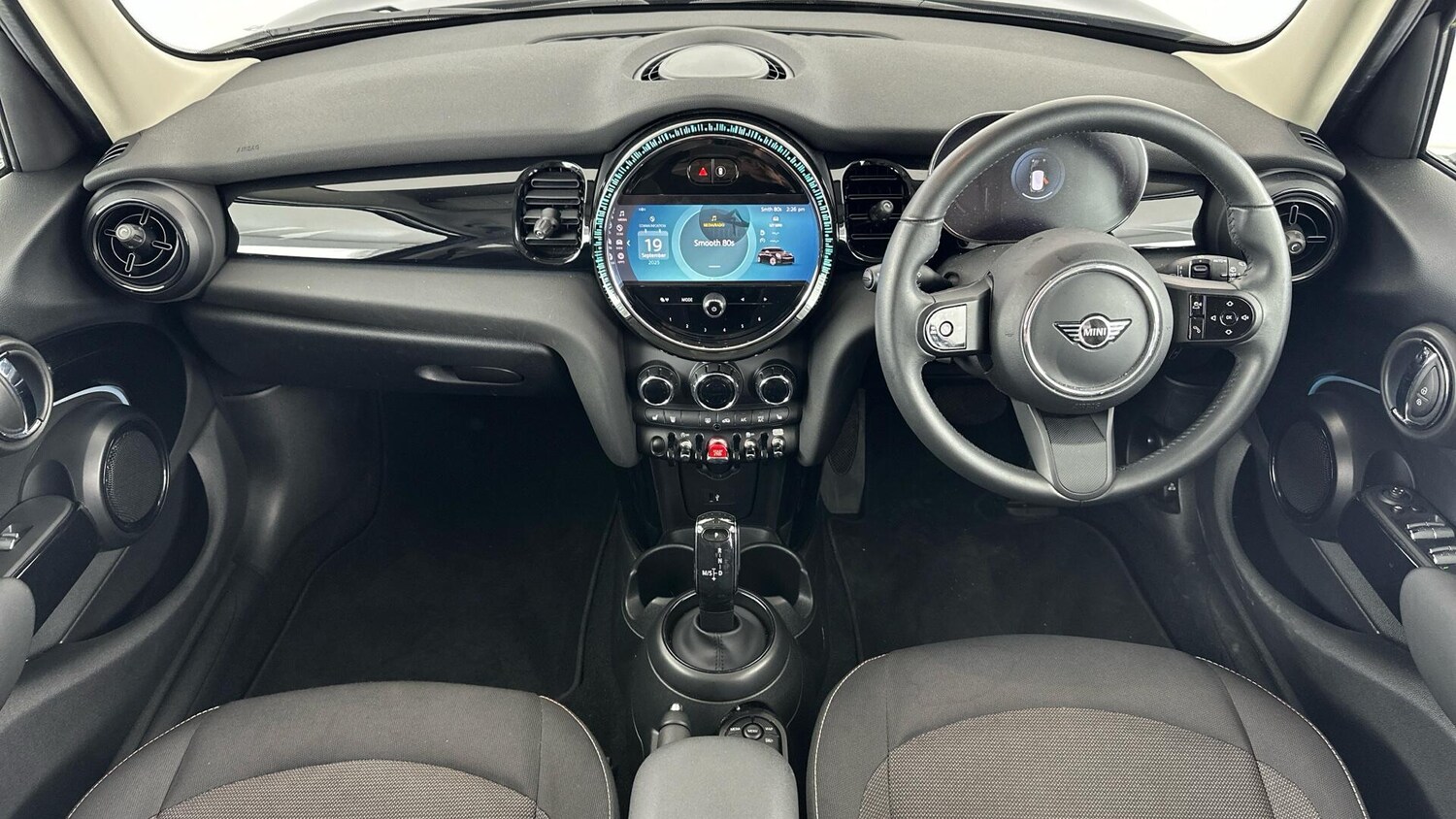 Used MINI Hatch 2024 for sale - 76760495: Photo 4