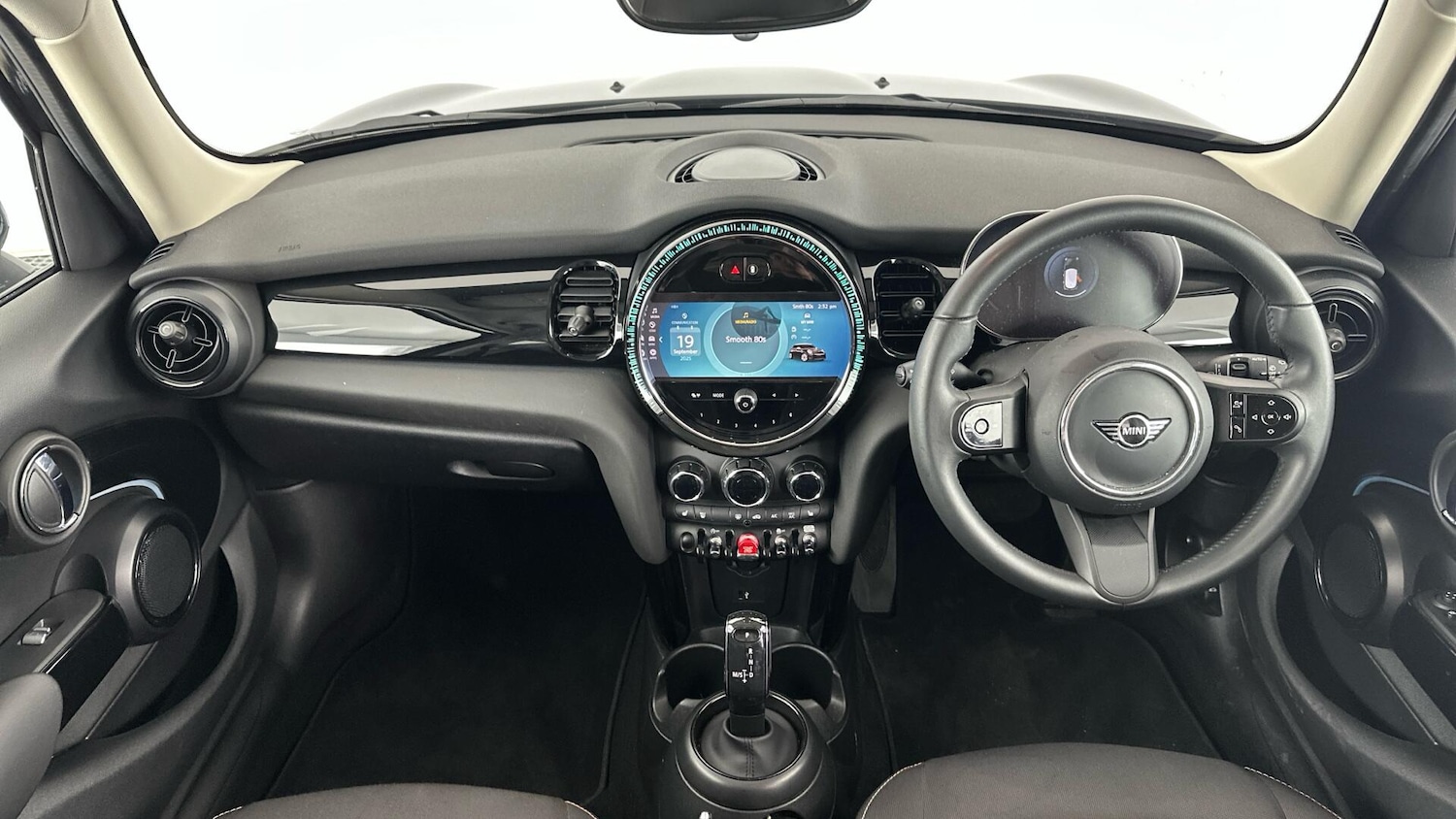 Used MINI Hatch 2024 for sale - 76760495: Photo 5