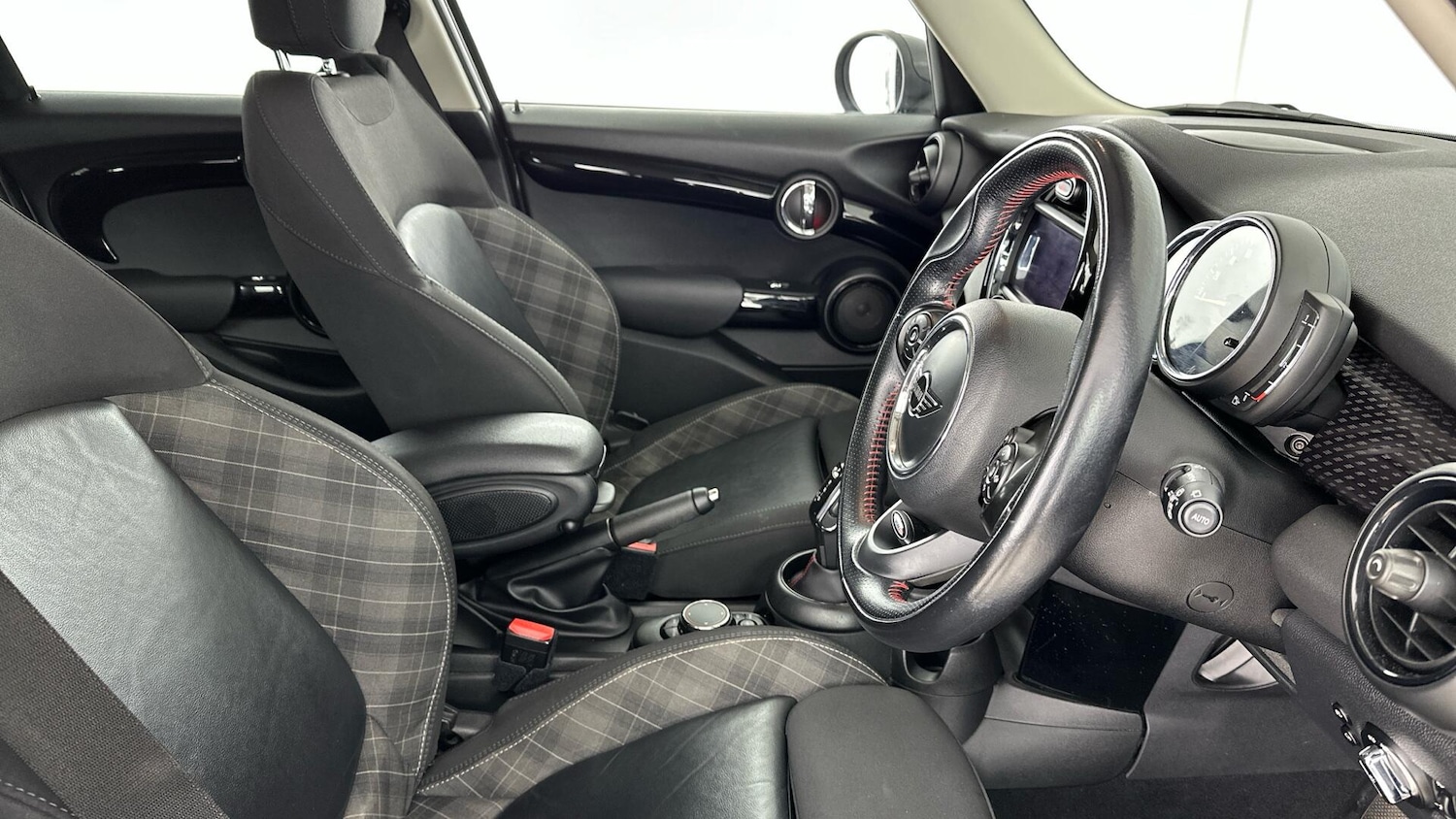 Used MINI Hatch 2018 for sale - 77670621: Photo 11