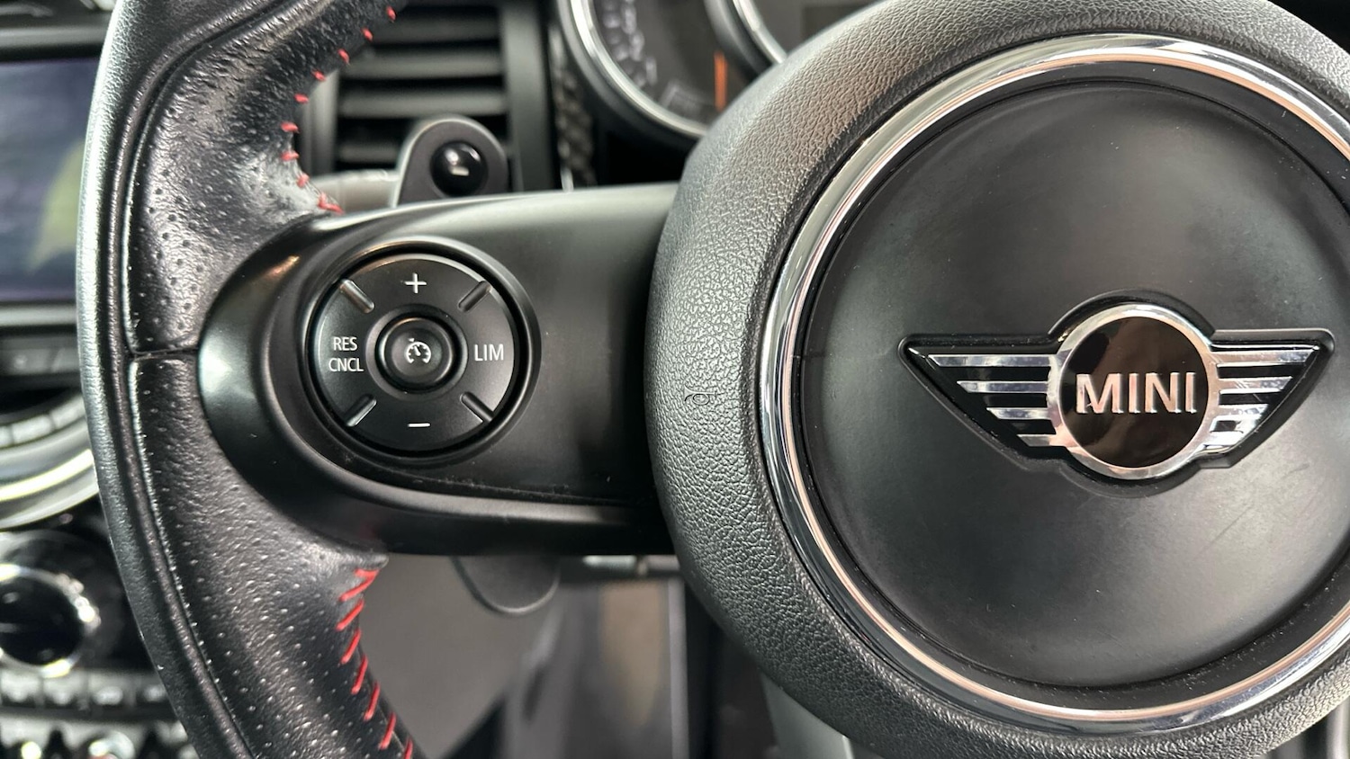 Used MINI Hatch 2018 for sale - 77670621: Photo 17